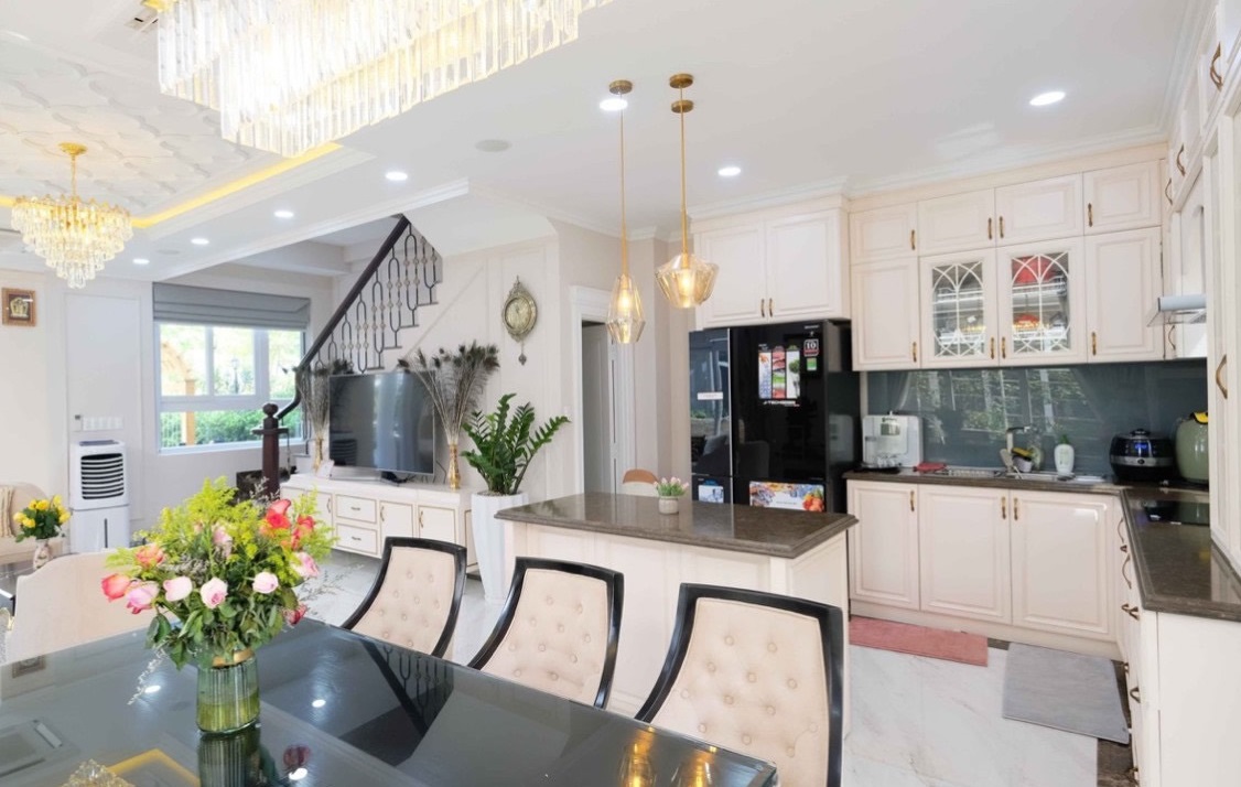 Thiết kế và thi công tủ bếp acrylic